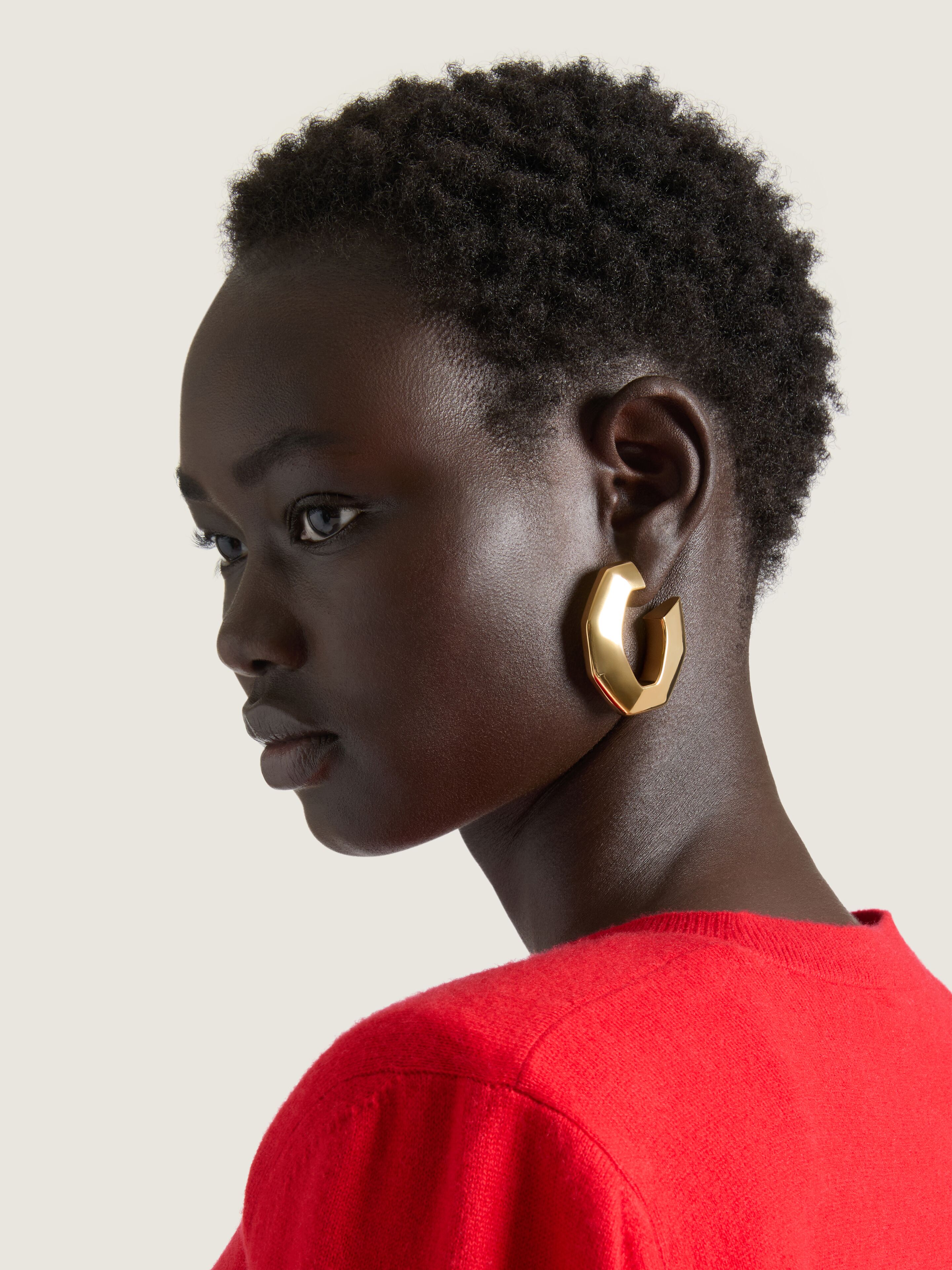 Chain earrings in metal